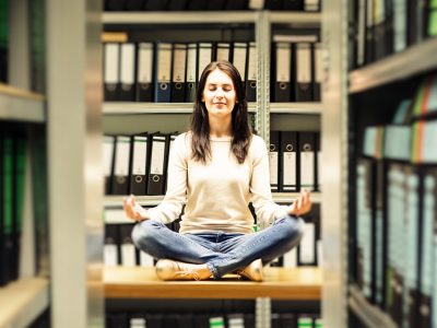 3 maneras en que la atención plena es diferente de la meditación